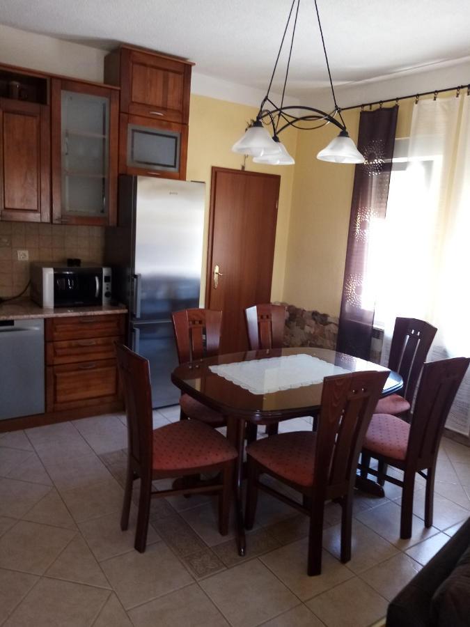 Apartment Andric Kaštela Eksteriør bilde